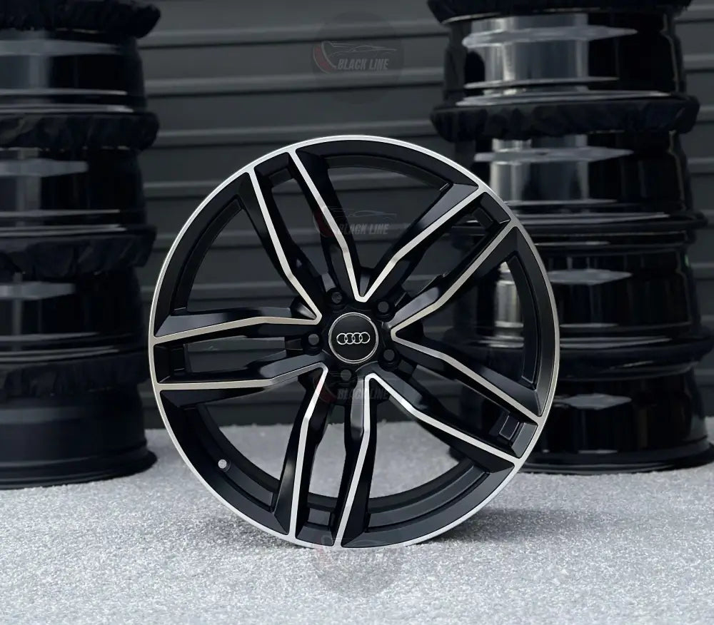 Llantas Deportivas Estilo Audi de Cinco Radios Dobles – Negro y Plata