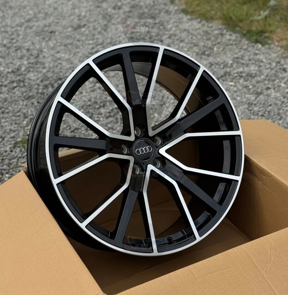 Llantas Deportivas Estilo Audi de Cinco Radios Dobles – Negro y Plata