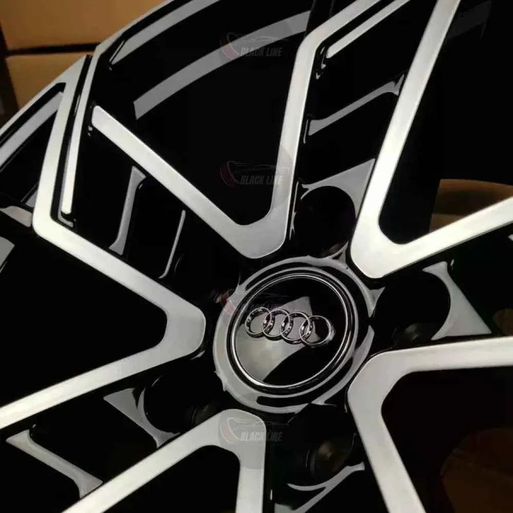 Llantas Deportivas Estilo Audi de Cinco Radios Dobles – Negro y Plata