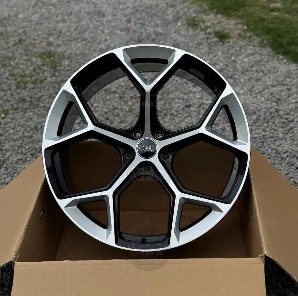 Llantas Deportivas Estilo Audi de Cinco Radios Dobles – Negro y Plata