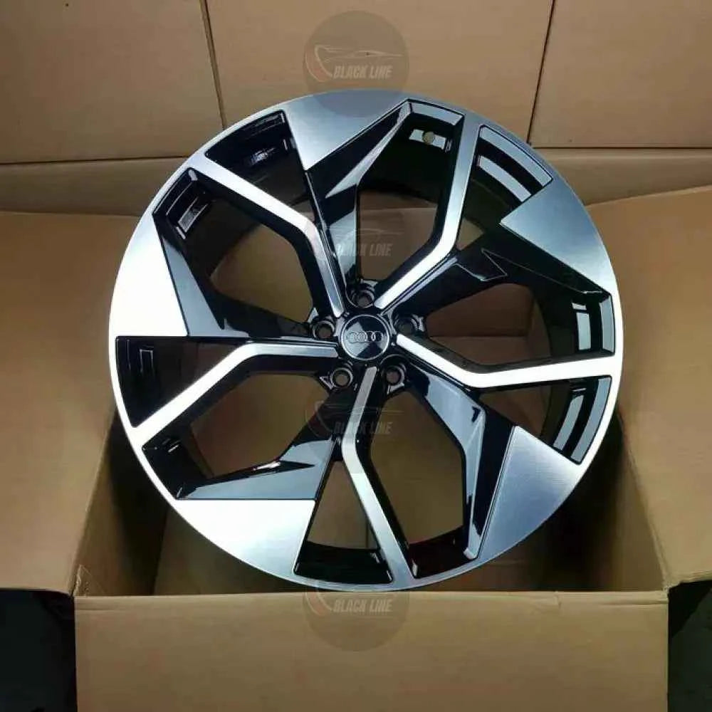 Llantas Deportivas Estilo Audi de Cinco Radios Dobles – Negro y Plata