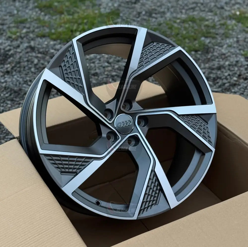 Llantas Deportivas Estilo Audi de Cinco Radios Turbina – Negro y Plata
