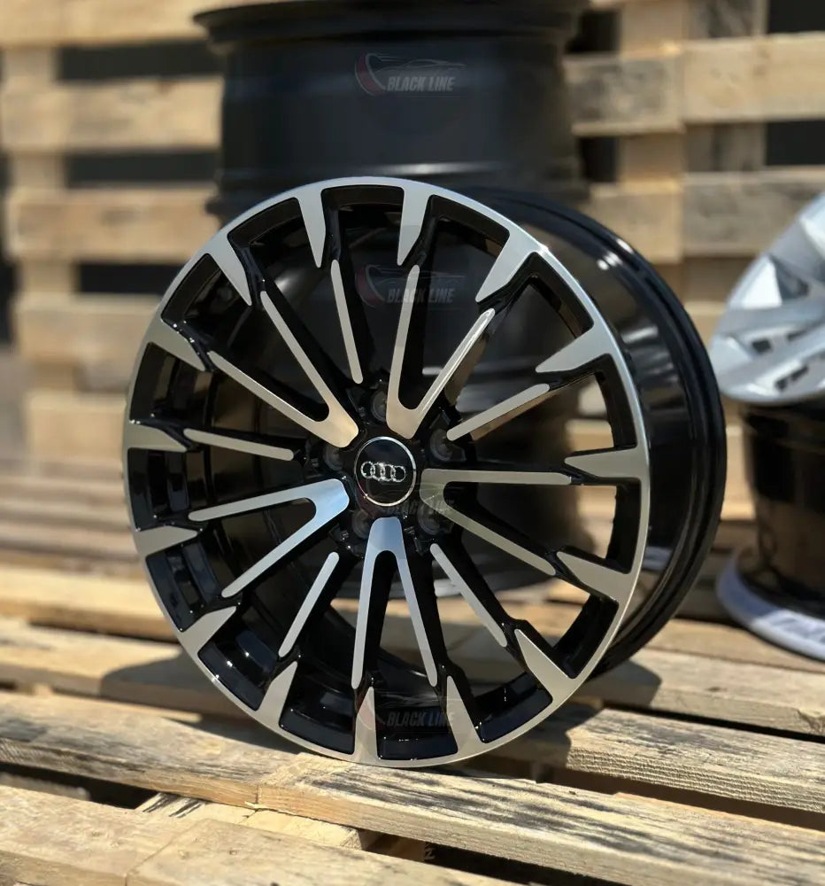 Llantas Deportivas Estilo Audi Multirradio Angular – Negro y Plata