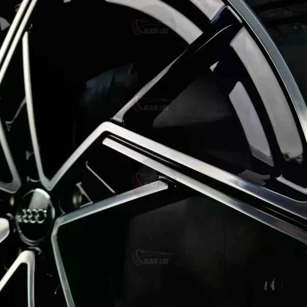 Llantas Deportivas Estilo Audi Multirradio Geométrico – Negro y Plata