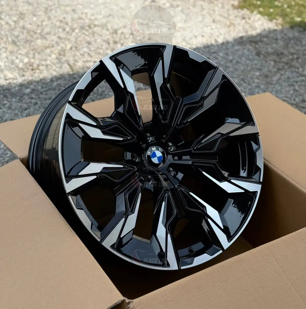 Llantas Deportivas Estilo BMW con Radios Angulares – Negro y Plata