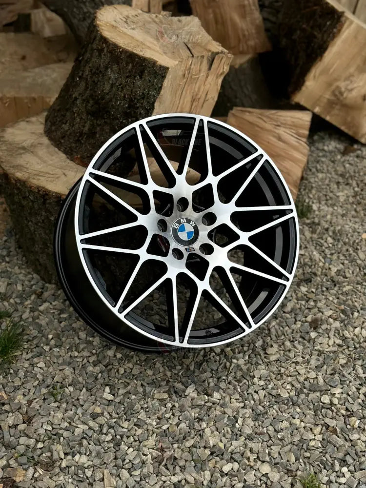Llantas Deportivas Estilo BMW con Radios En Y – Negro y Plata