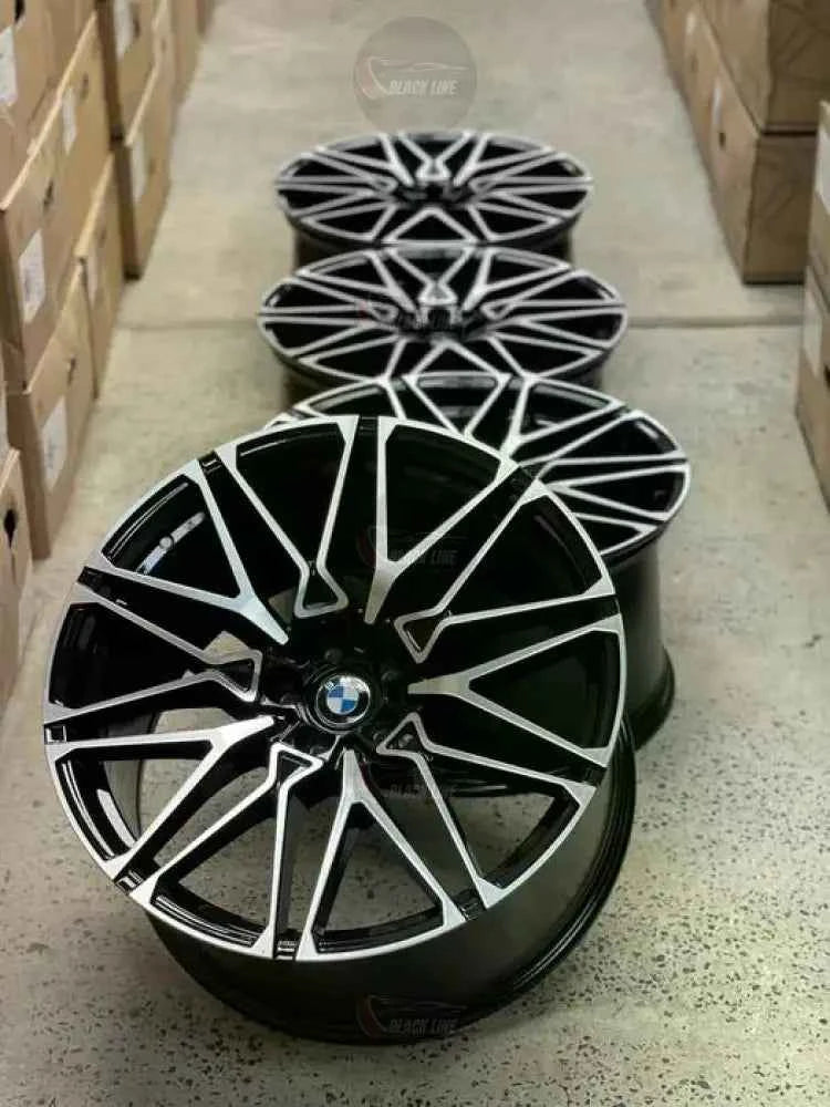 Llantas Deportivas Estilo BMW con Radios En Y – Negro y Plata
