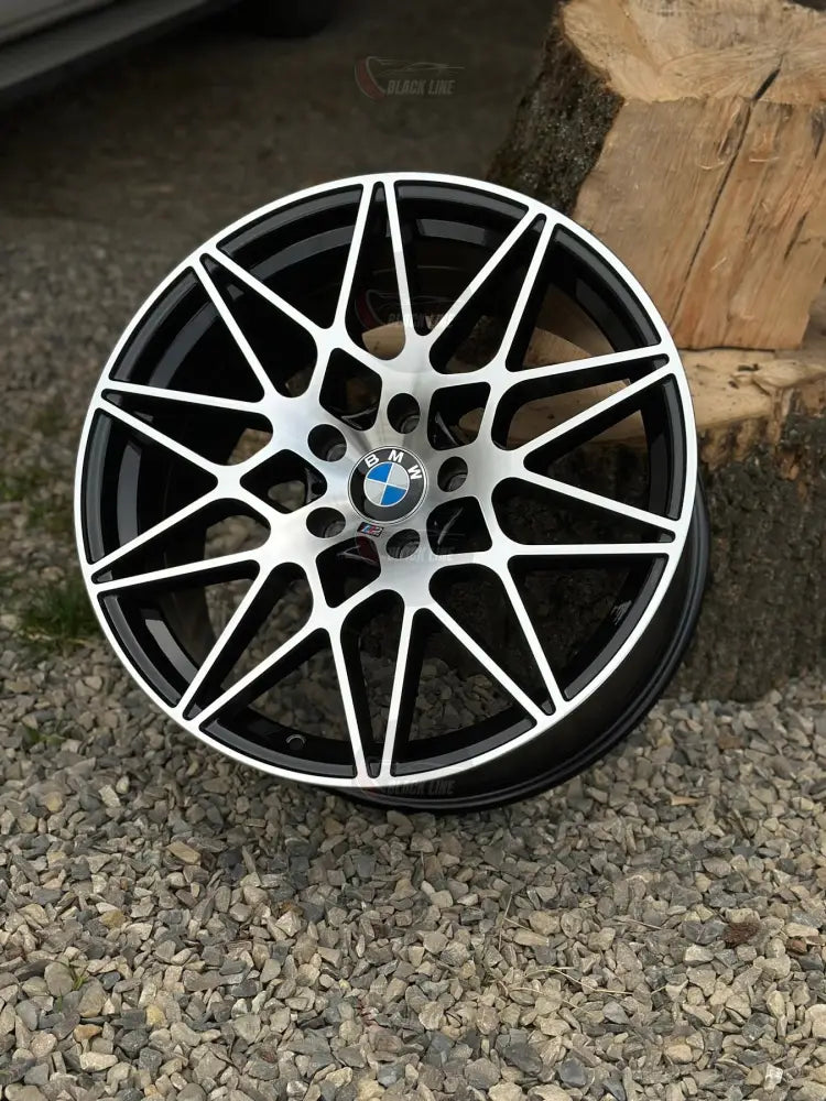 Llantas Deportivas Estilo BMW con Radios En Y – Negro y Plata