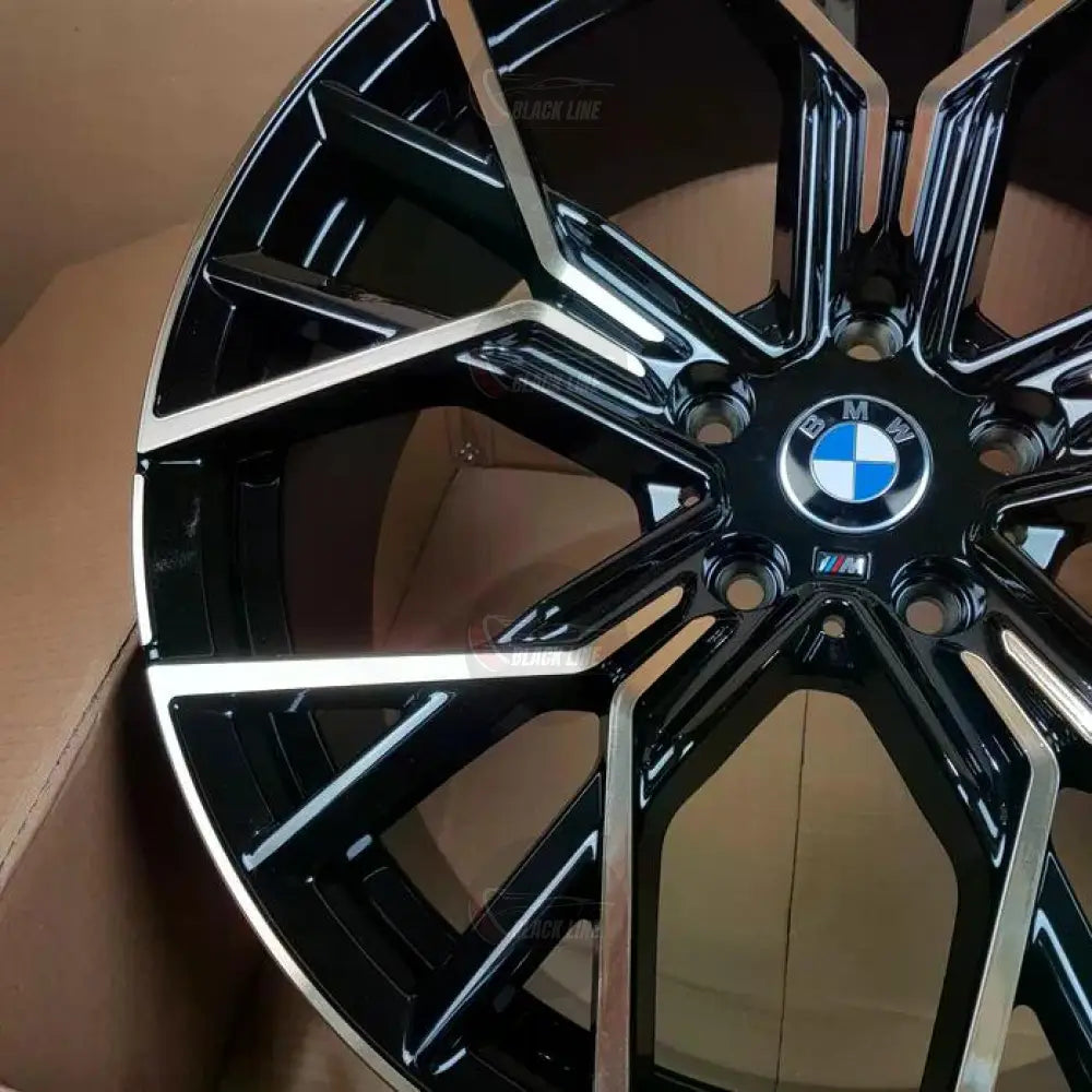 Llantas Deportivas Estilo BMW con Radios En Y – Negro y Plata