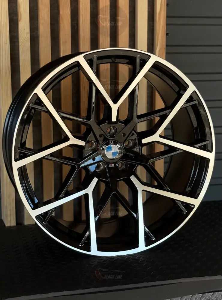 Llantas Deportivas Estilo BMW con Radios En Y – Negro y Plata