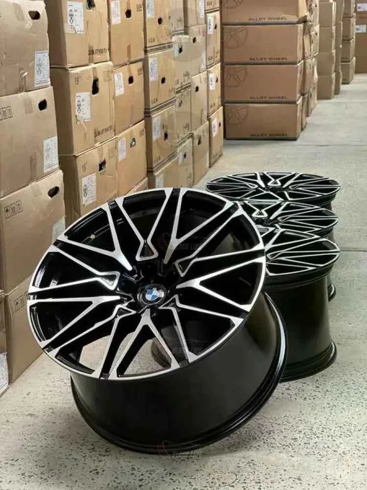 Llantas Deportivas Estilo BMW con Radios En Y – Negro y Plata