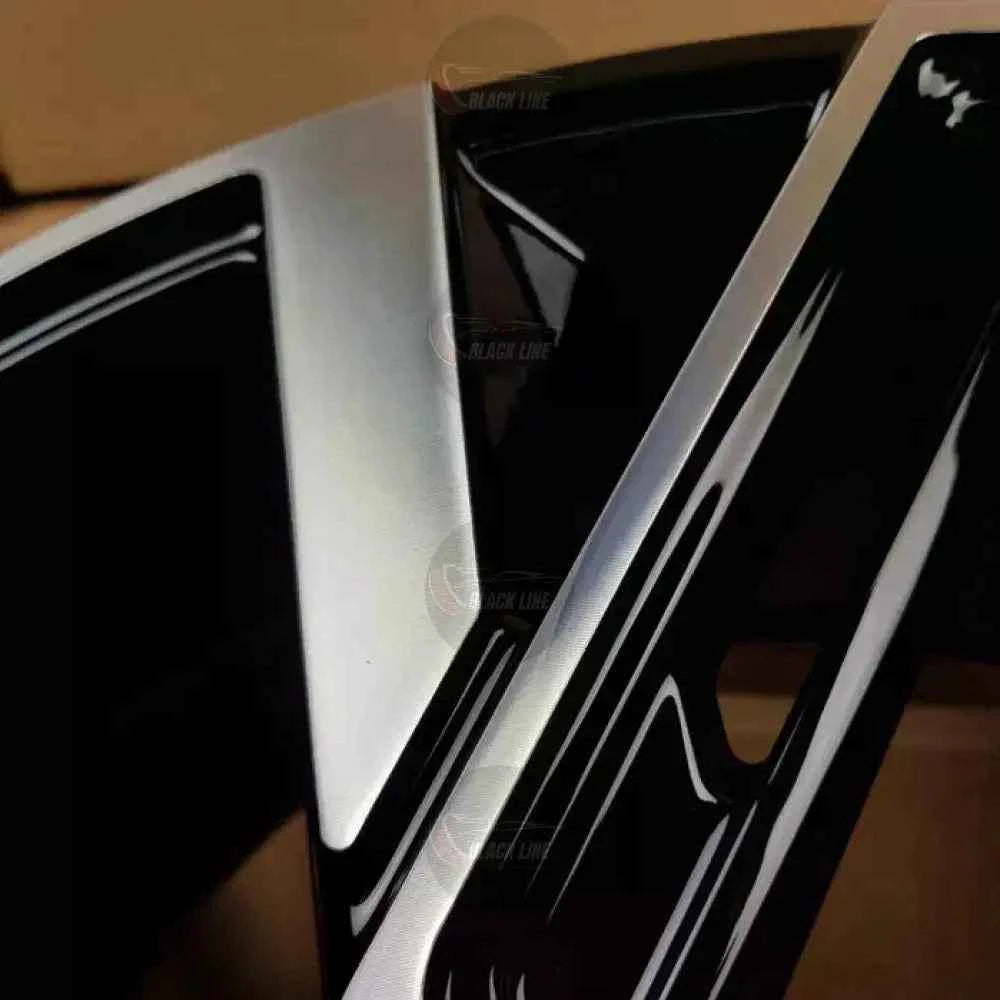 Llantas Deportivas Estilo BMW de Cinco Radios Dobles – Negro y Plata