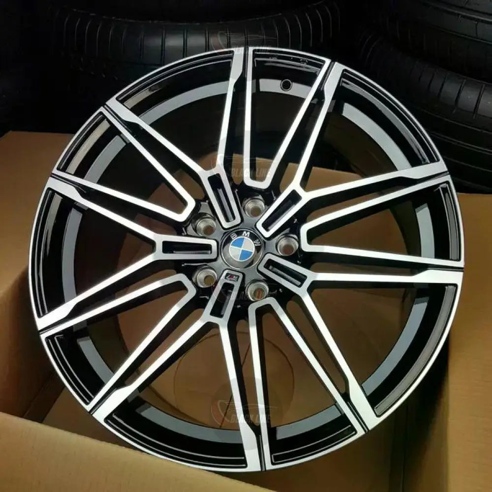 Llantas Deportivas Estilo BMW de Cinco Radios Dobles – Negro y Plata