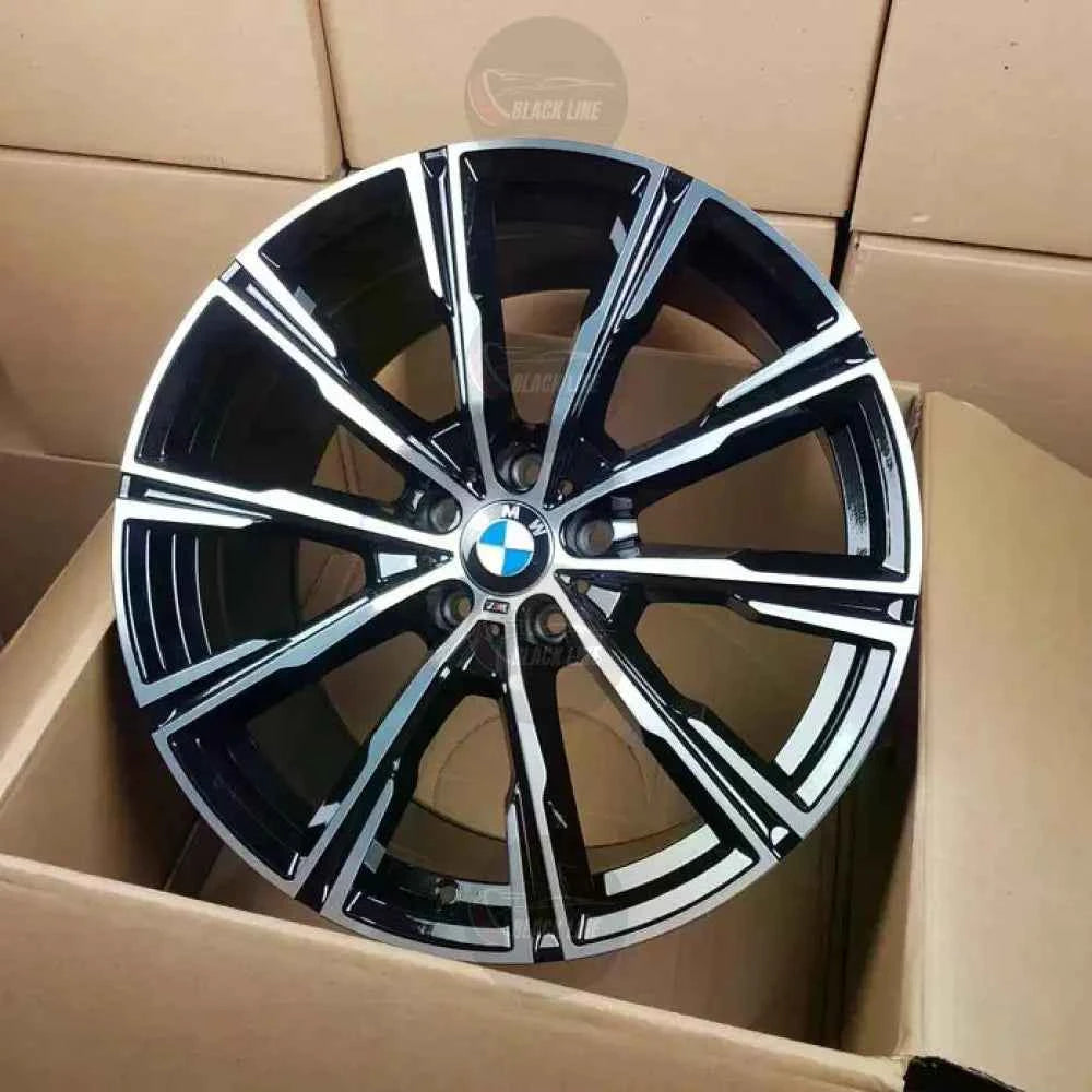 Llantas Deportivas Estilo BMW de Cinco Radios Dobles – Negro y Plata