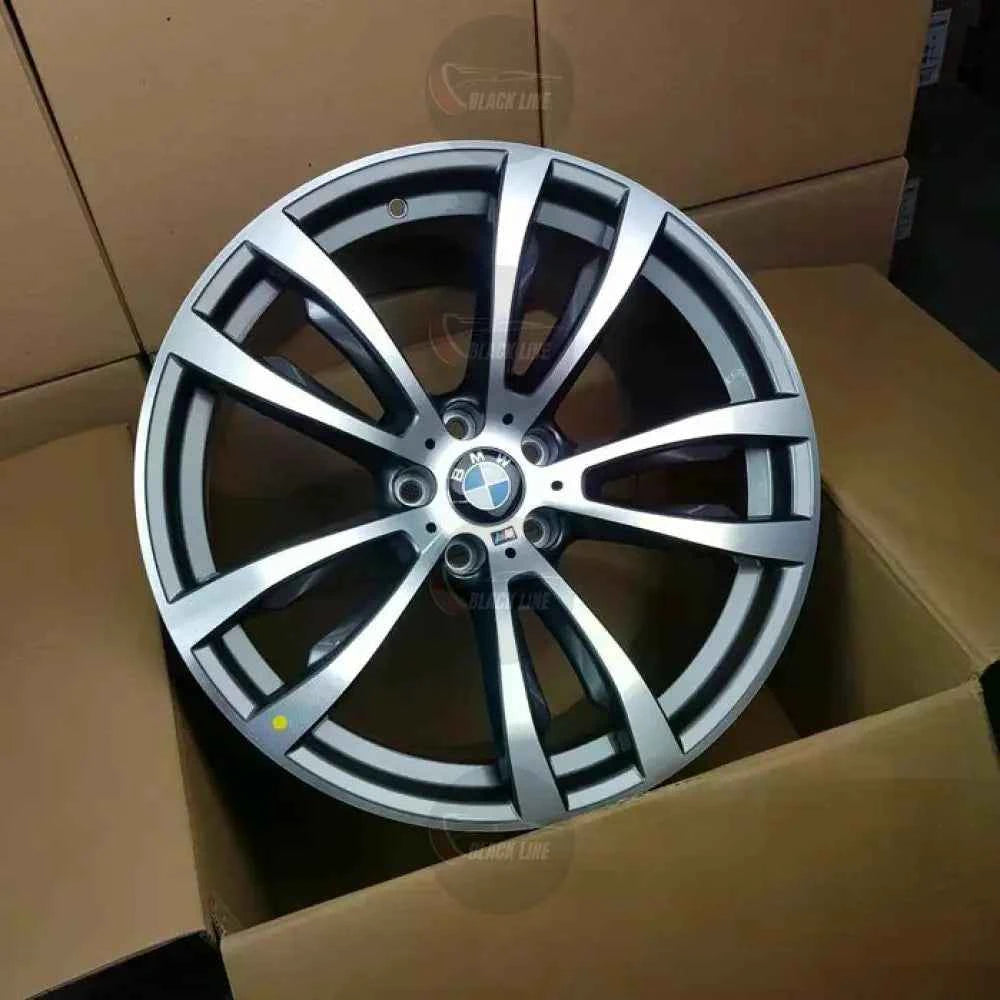 Llantas Deportivas Estilo BMW de Cinco Radios Dobles – Negro y Plata