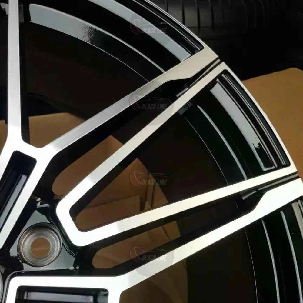 Llantas Deportivas Estilo BMW de Cinco Radios Dobles – Negro y Plata