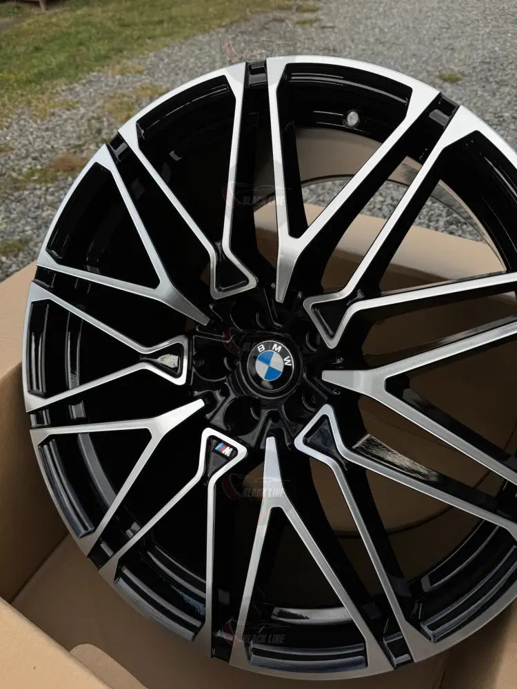Llantas Deportivas Estilo BMW Multirradio Angular – Negro y Plata