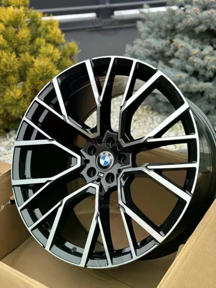 Llantas Deportivas Estilo BMW Multirradio Fino – Negro y Plata