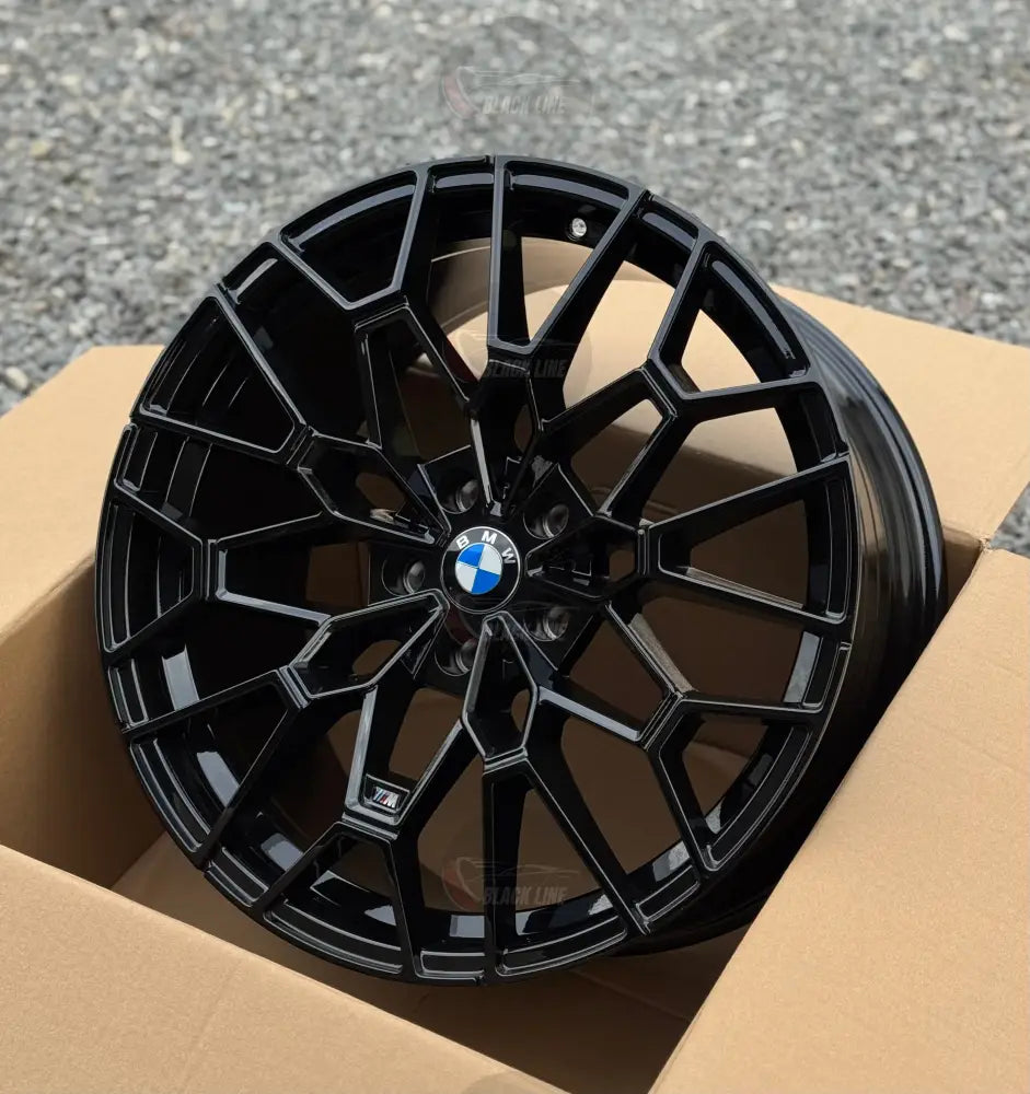 Llantas Deportivas Estilo BMW Multirradio Geométrico – Negro
