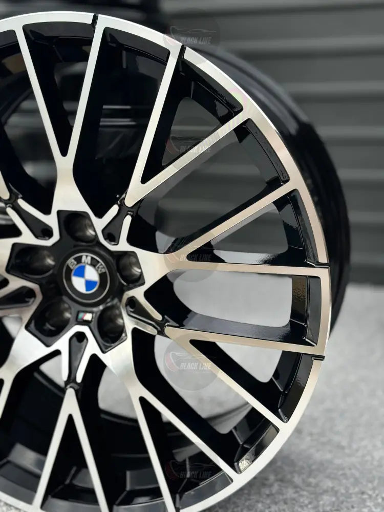 Llantas Deportivas Estilo BMW Multirradio Ramificado – Negro y Plata