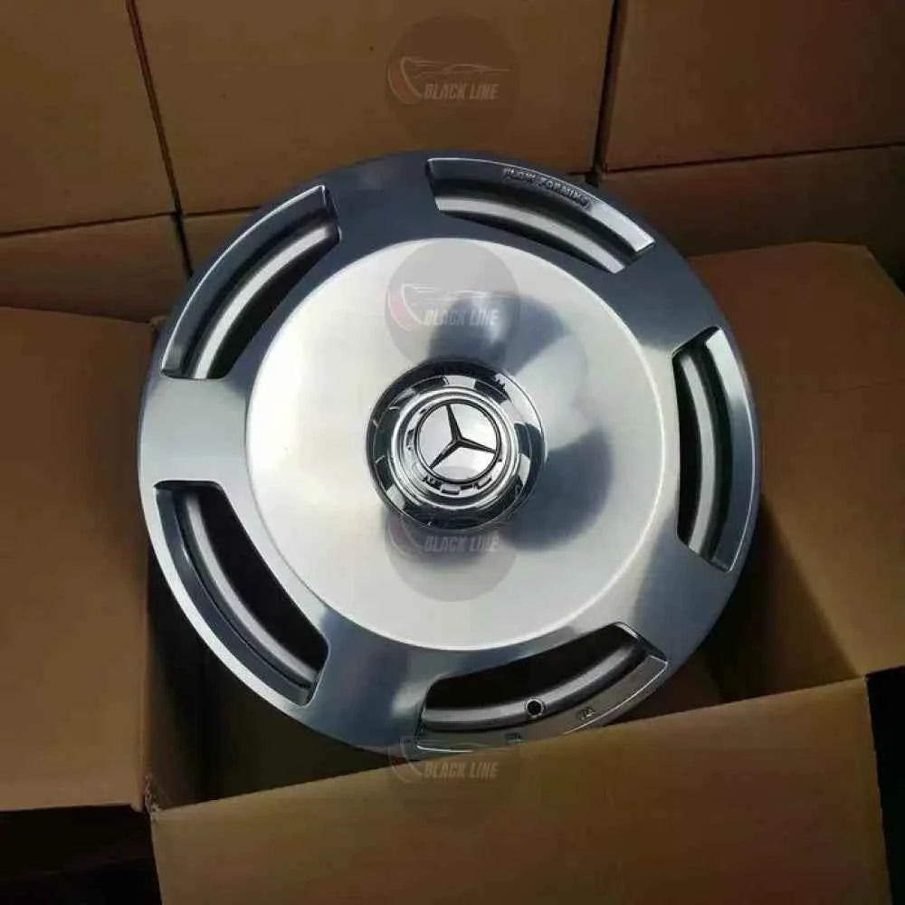 Llantas Deportivas Estilo Mercedes con Diseño de Disco Con Aberturas – Negro y Plata