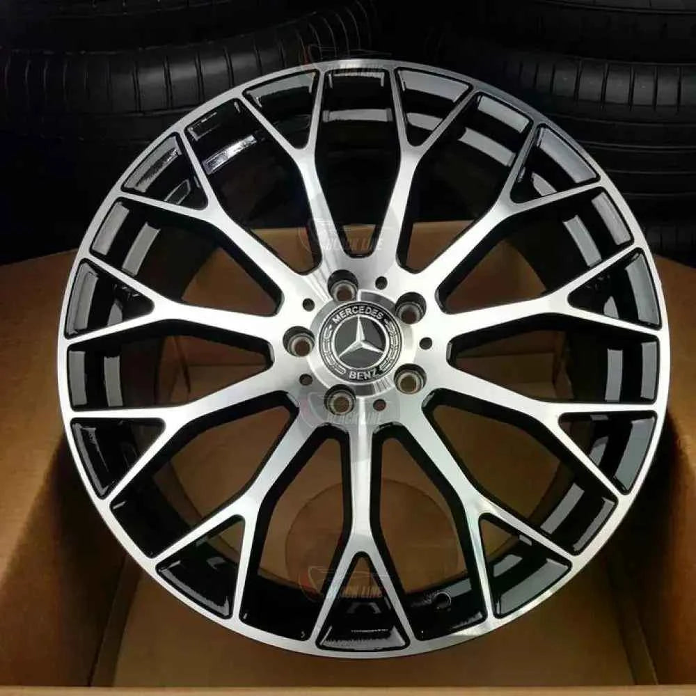 Llantas Deportivas Estilo Mercedes Multirradio Angular – Negro y Plata