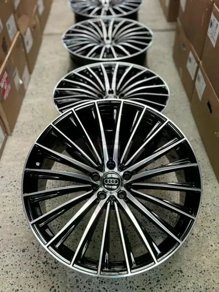 Llantas Deportivas Estilo Mercedes Multirradio Fino – Negro y Plata