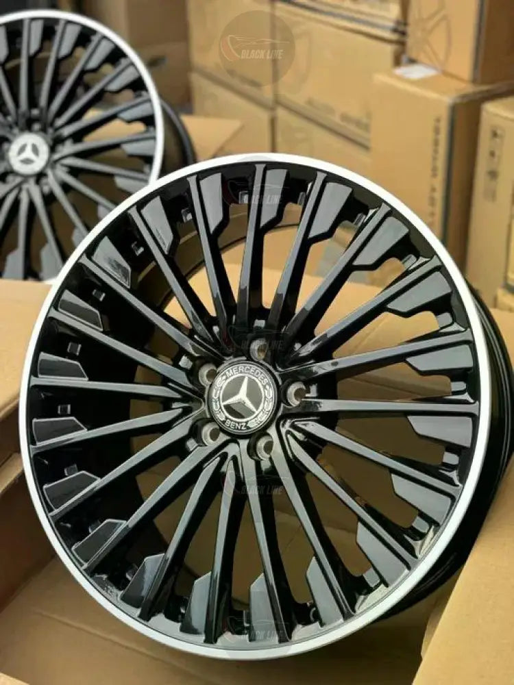 Llantas Deportivas Estilo Mercedes Multirradio Fino – Negro y Plata