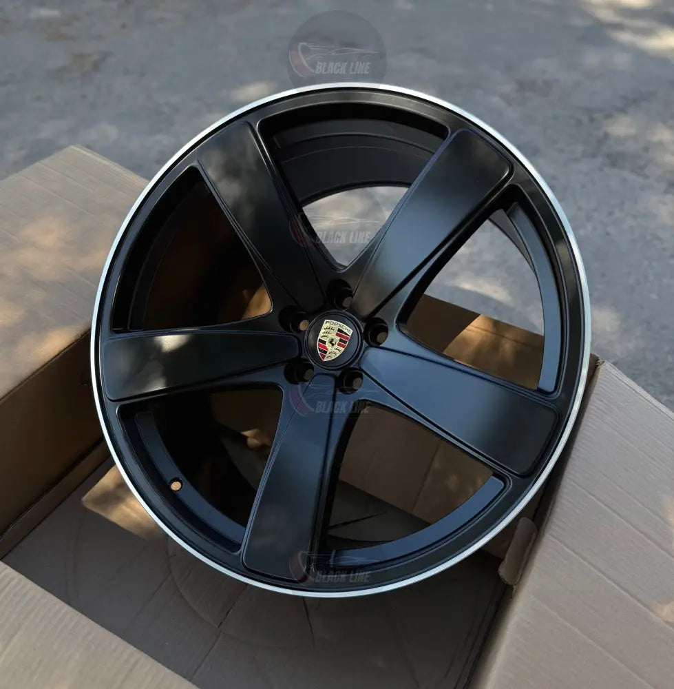 Llantas Deportivas Estilo Porsche de Cinco Radios – Negro