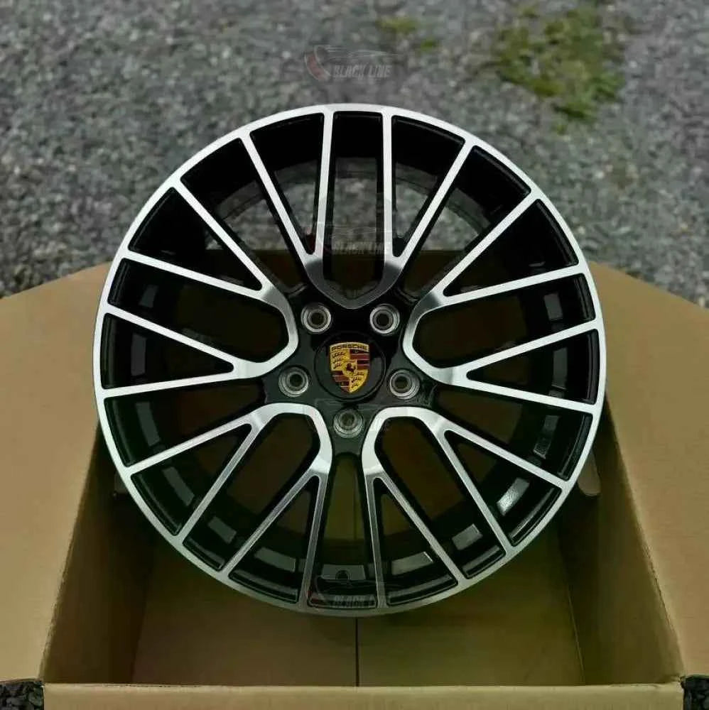 Llantas Deportivas Estilo Porsche de Diez Radios Finos – Negro y Plata