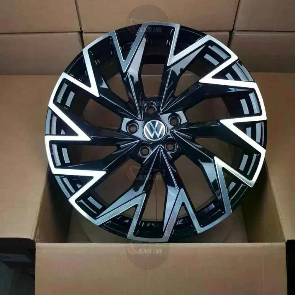 Llantas Deportivas Estilo Volkswagen con Diseño Turbina Angular – Negro y Plata