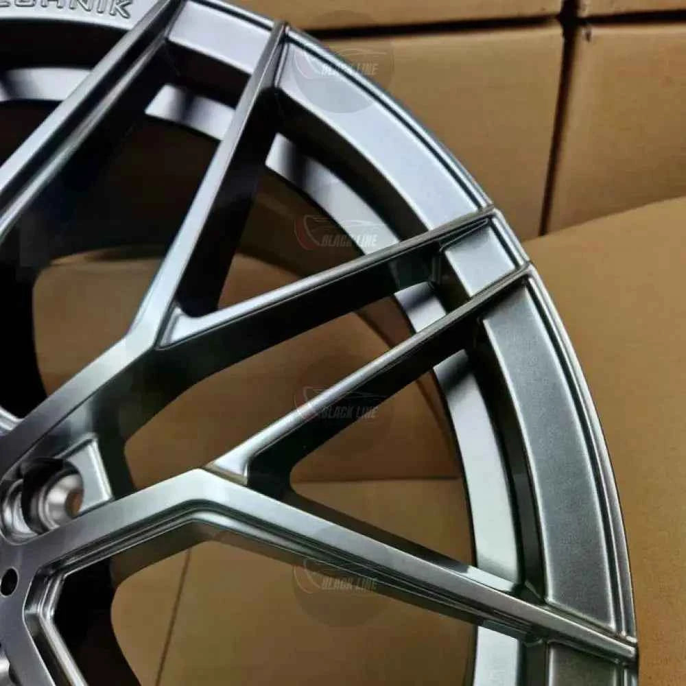 Llantas Deportivas Estilo Volkswagen con Radios En Y – Negro y Plata