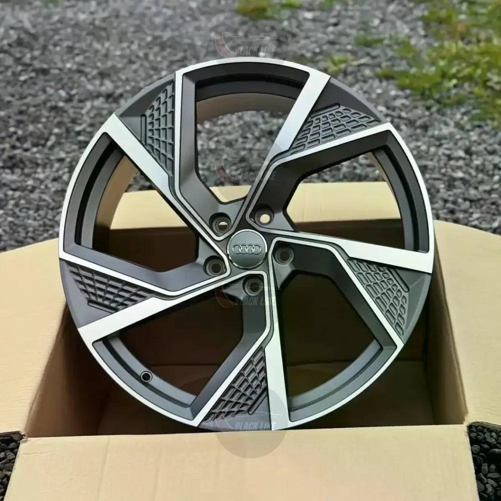 Llantas Deportivas Estilo Volkswagen de Cinco radios dobles – Negro y Plata