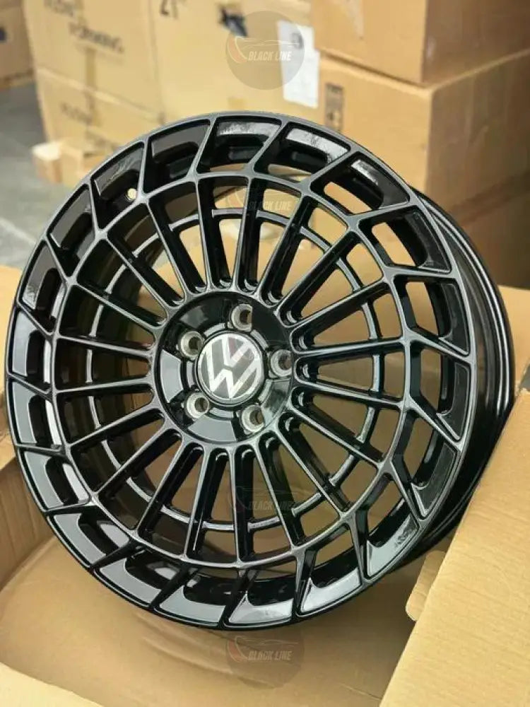 Llantas Deportivas Estilo Volkswagen Multirradio Reticular – Negro y Plata