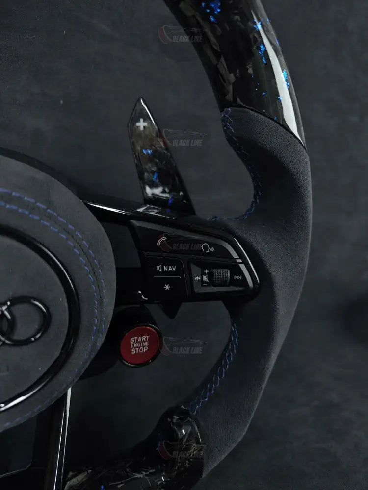 Volante Audi RS en Alcantara Negra con Fibra de Carbono Azul Levas y Multifunción
