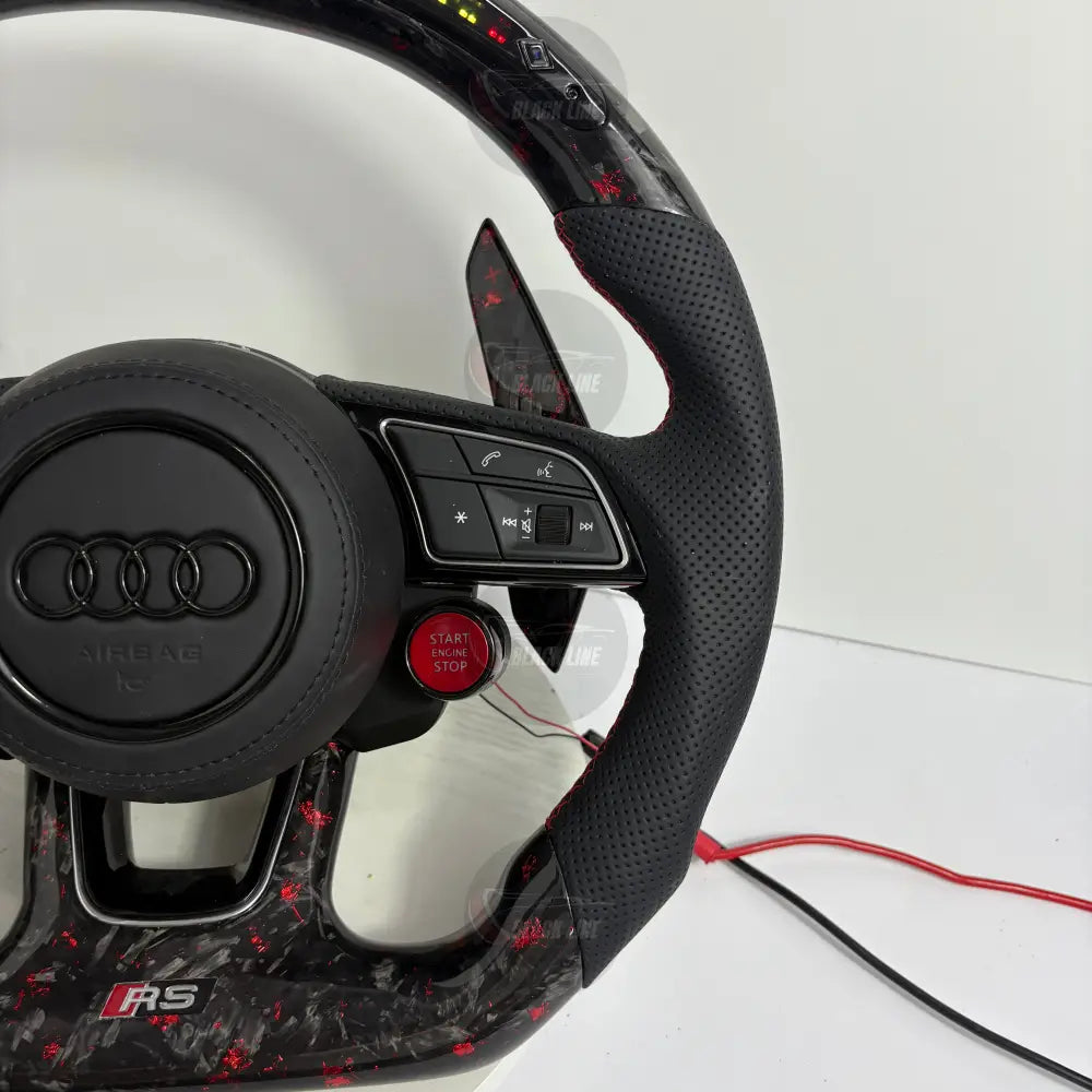 Volante Audi RS Personalizado en Carbono Forjado Rojo Cuero Perforado y Pantalla LED con Airbag Incluido