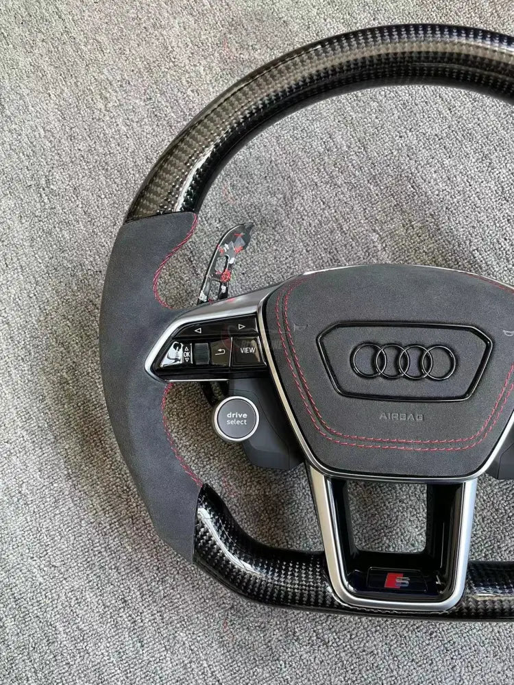 Volante Audi S Deportivo en Fibra de Carbono y Alcántara Negro | Costuras Rojas Levas Drive Select Start/Stop y Airbag