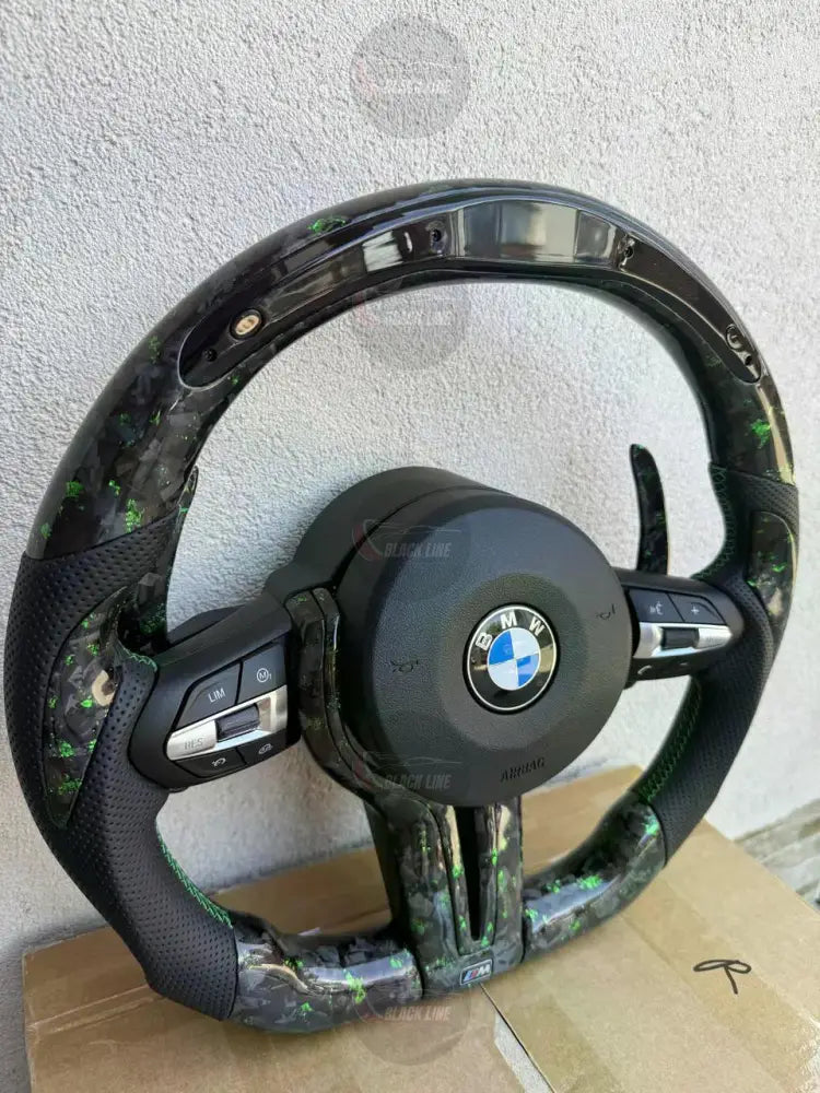 Volante BMW M Personalizado en Carbono Negro con Detalles Verdes Levas M1/M2 y Multifunción