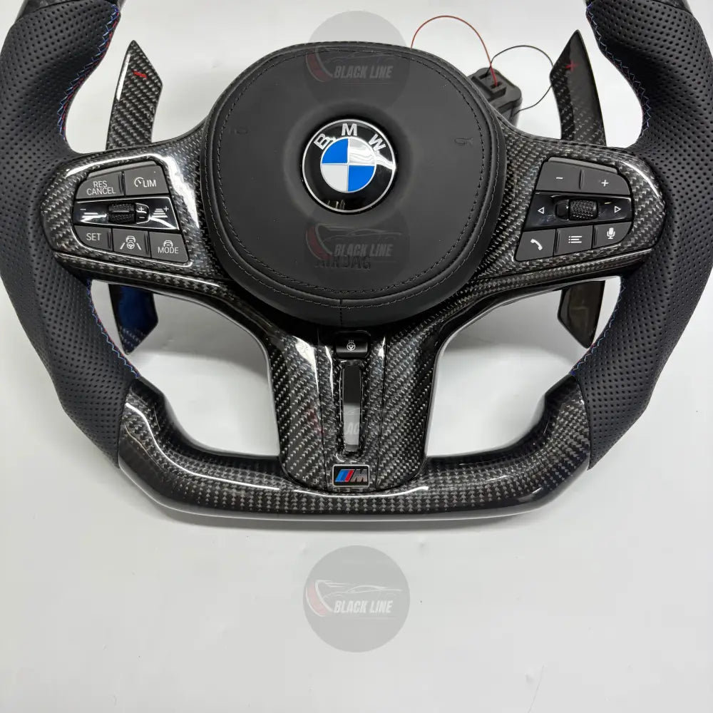 Volante BMW M Personalizado en Fibra de Carbono Cuero Perforado y Pantalla LED con Airbag Incluido