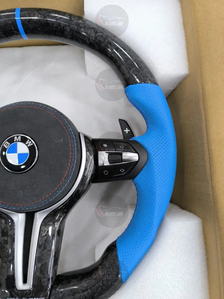 Volante BMW M Performance Deportivo en Carbono Forjado y Piel Azul | Levas de Cambio Fondo Plano Mandos Multifunción y
