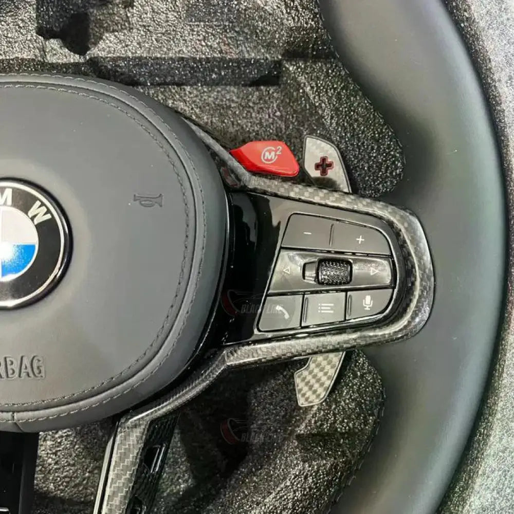 Volante BMW M Performance en Cuero Negro y Fibra de Carbono con M1/M2 Levas y Marcador Rojo
