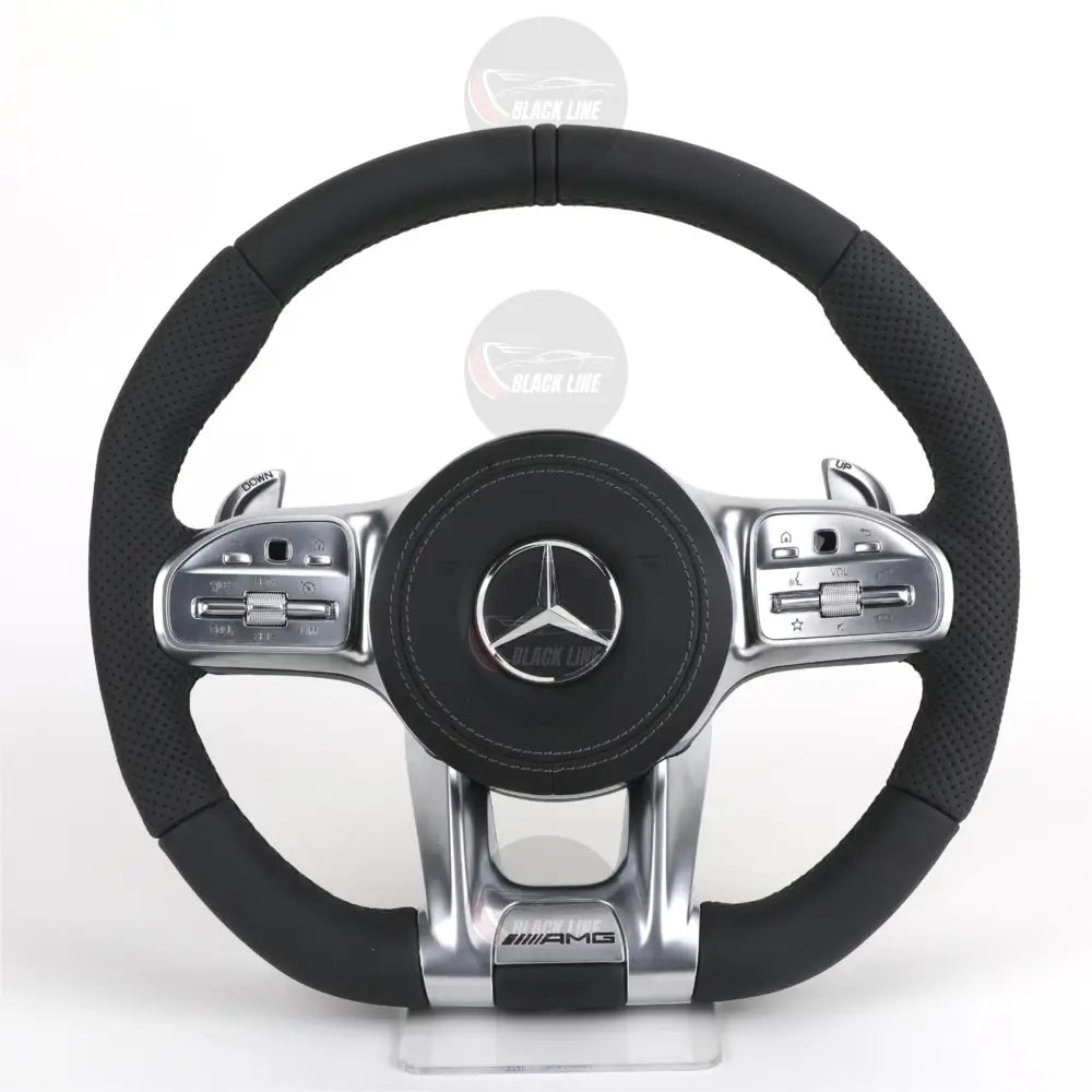 Volante Mercedes-AMG Edition en Cuero Negro Perforado con Levas Multifunción y Acabado Plateado