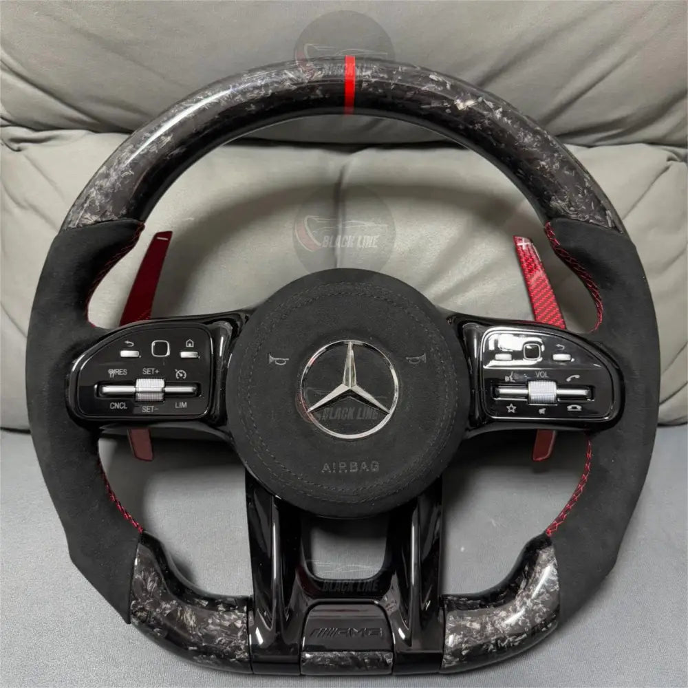 Volante Mercedes-AMG Performance de Fibra de Carbono Alcántara Negra y Detalles Rojos con Airbag