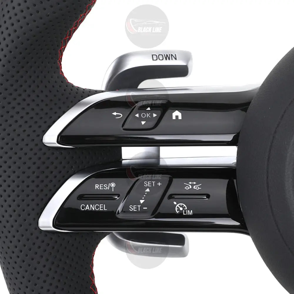 Volante Mercedes-AMG Performance en Fibra de Carbono y Cuero Perforado | Levas Multifunción Airbag y Detalles Rojos