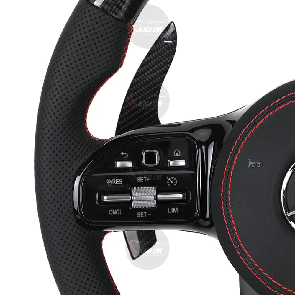 Volante Mercedes-AMG Performance en Fibra de Carbono y Cuero Perforado | Display LED Dos Levas de Carbono Multifunción