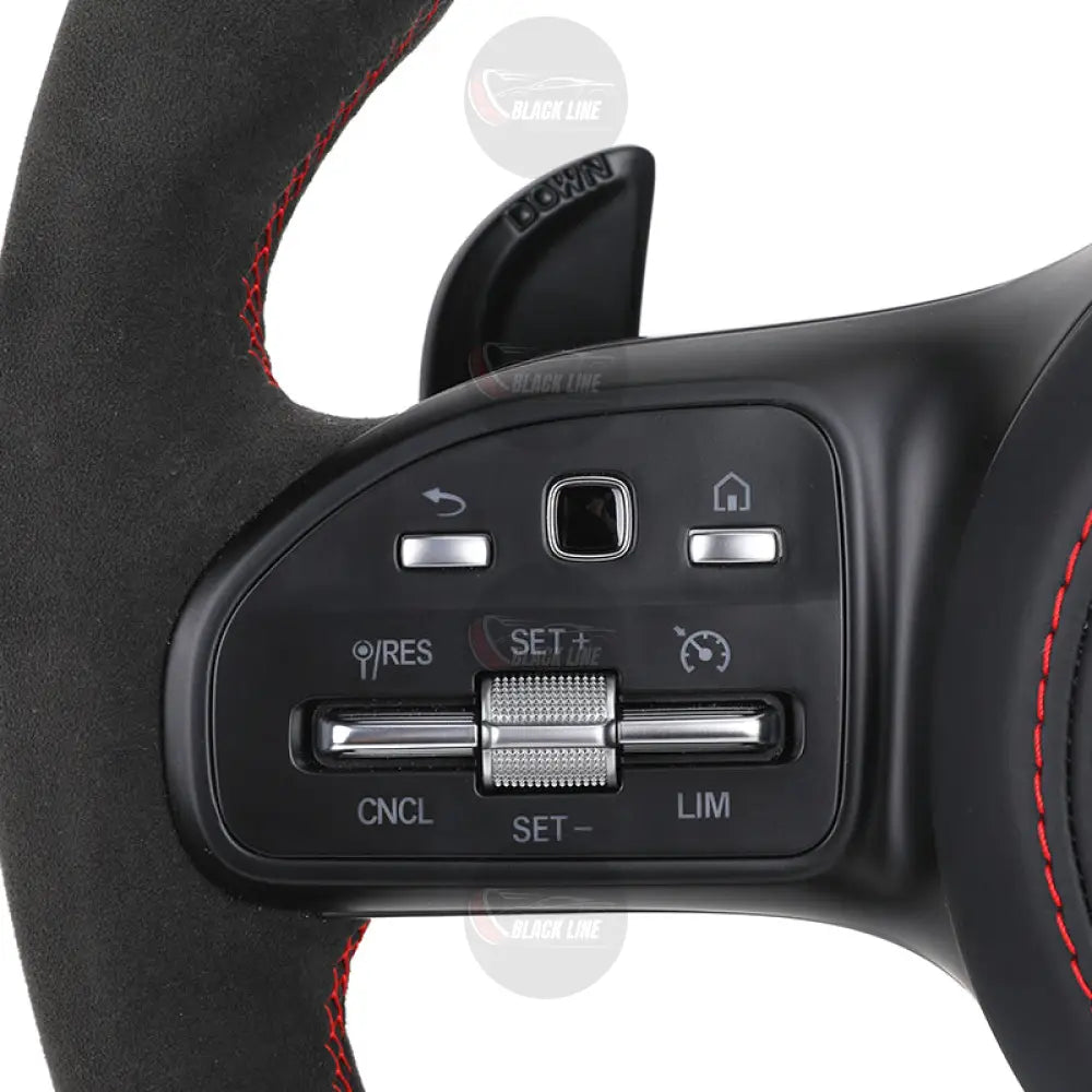 Volante Mercedes-AMG Performance en Fibra de Carbono y Microfibra con Levas Multifunción y Costuras Rojas