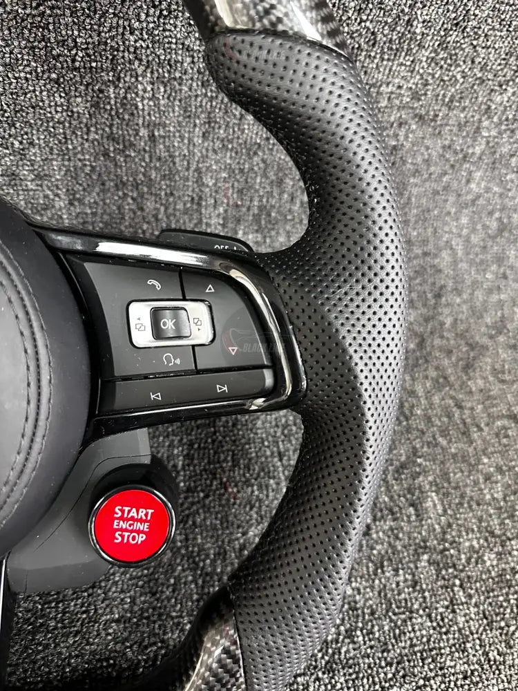Volante Volkswagen Deportivo en Fibra de Carbono y Cuero Perforado | Display LED Levas Drive Select Start Engine Stop