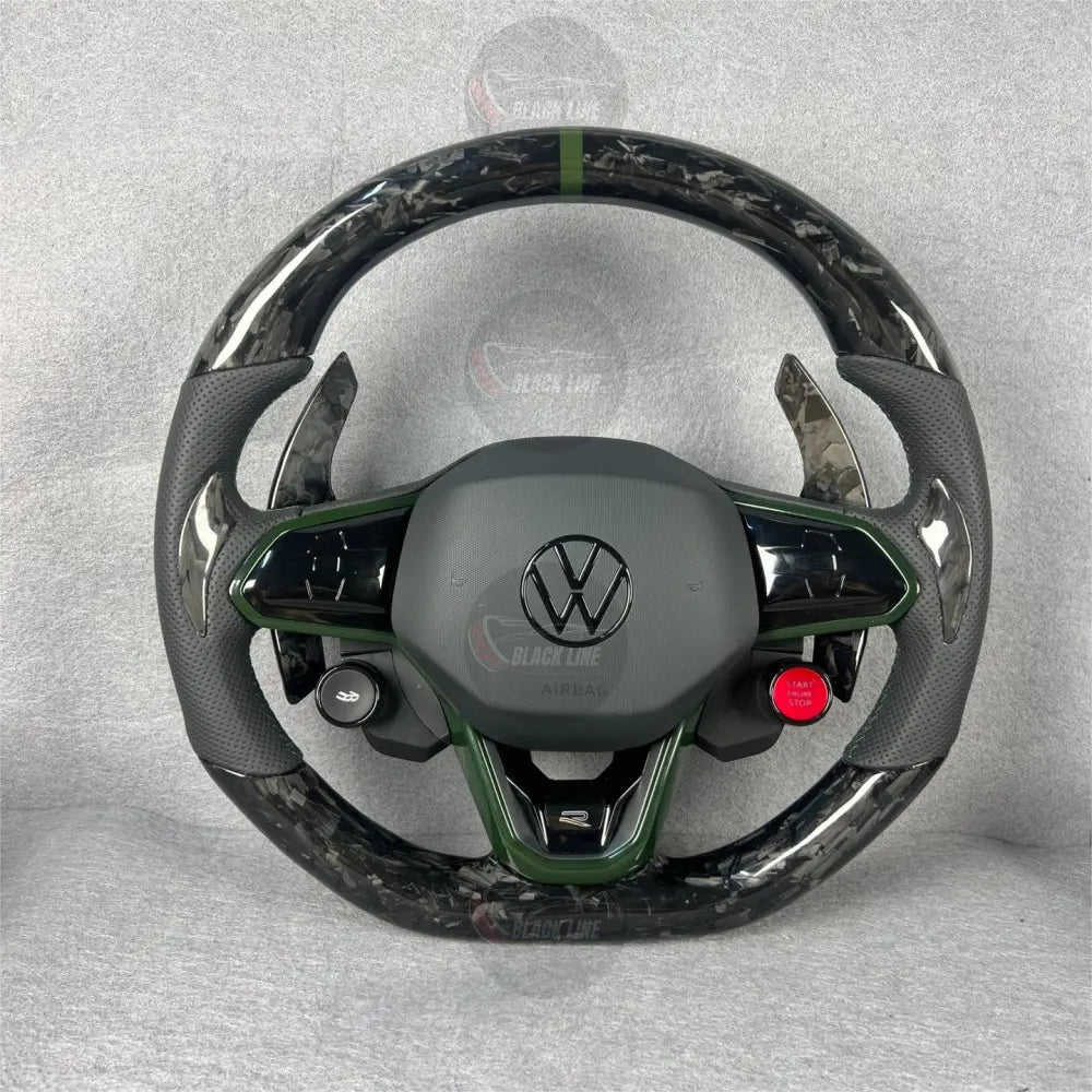 Volante Volkswagen R en fibra de carbono forjada cuero perforado y detalles verdes con airbag incluido