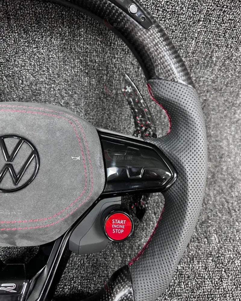 Volante Volkswagen R Deportivo en Fibra de Carbono y Cuero Gris Perforado | Display LED Levas de Carbono Drive Select