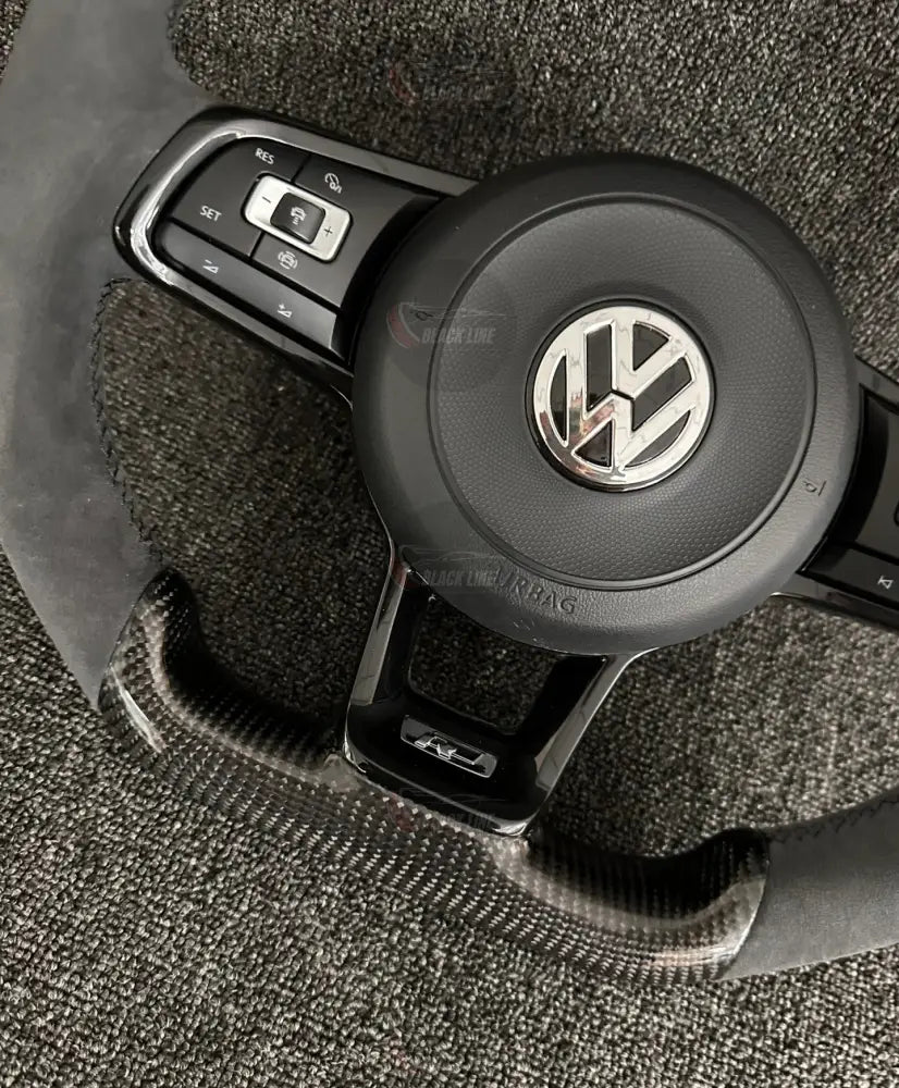 Volante Volkswagen R Performance en Fibra de Carbono y Alcantara con Levas Multifunción y Emblema R